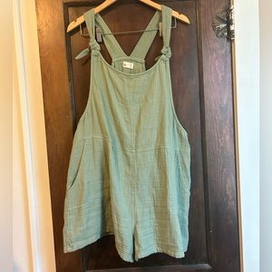 So gauze overall romper